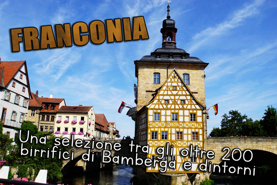 Il municipio vecchio nella citta' di Bamberga, su un ponte al centro del fiume Regnitz.